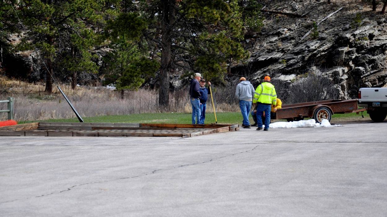 Crew builds Concrete pad for Goens Truck