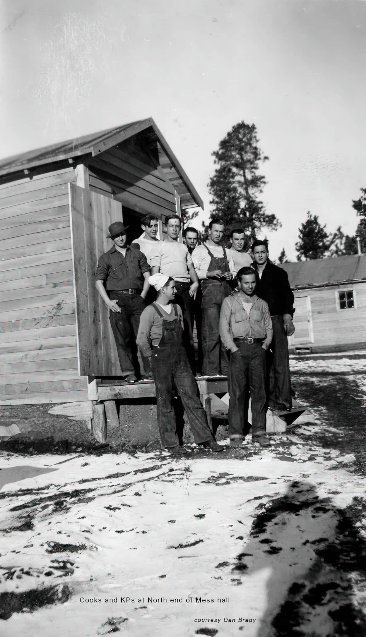 Cooks and KPs at North end of Mess hall