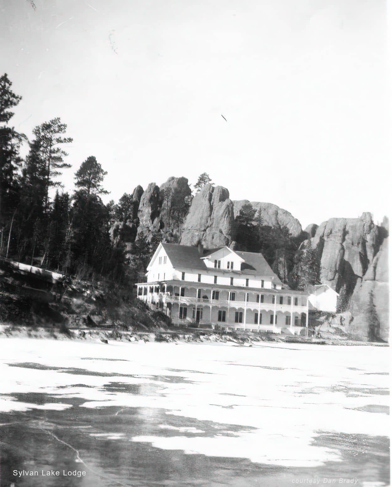 Sylvan Lake Lodge