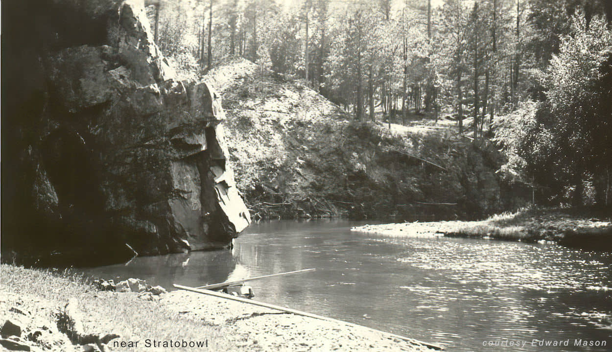pond near Stratobowl