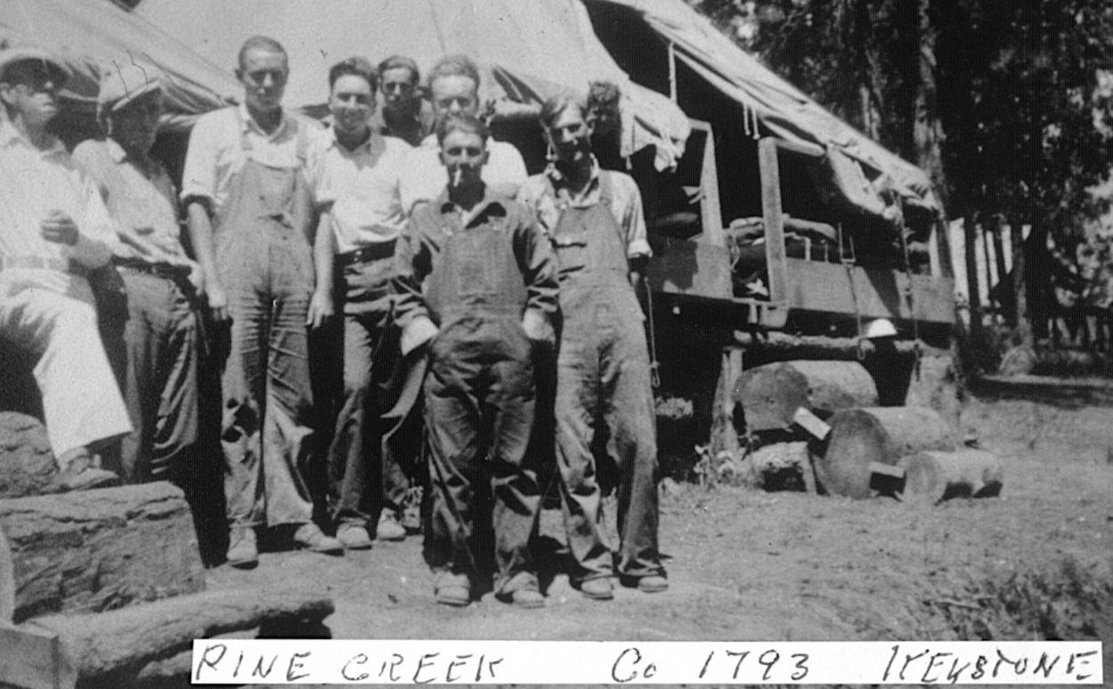 Photo from Milt Schleve collection