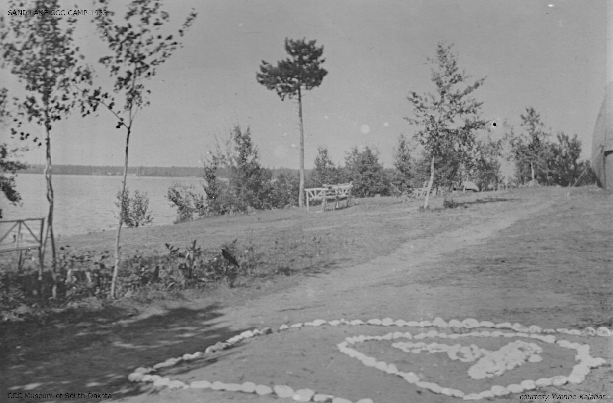 area nest to the lake refuge