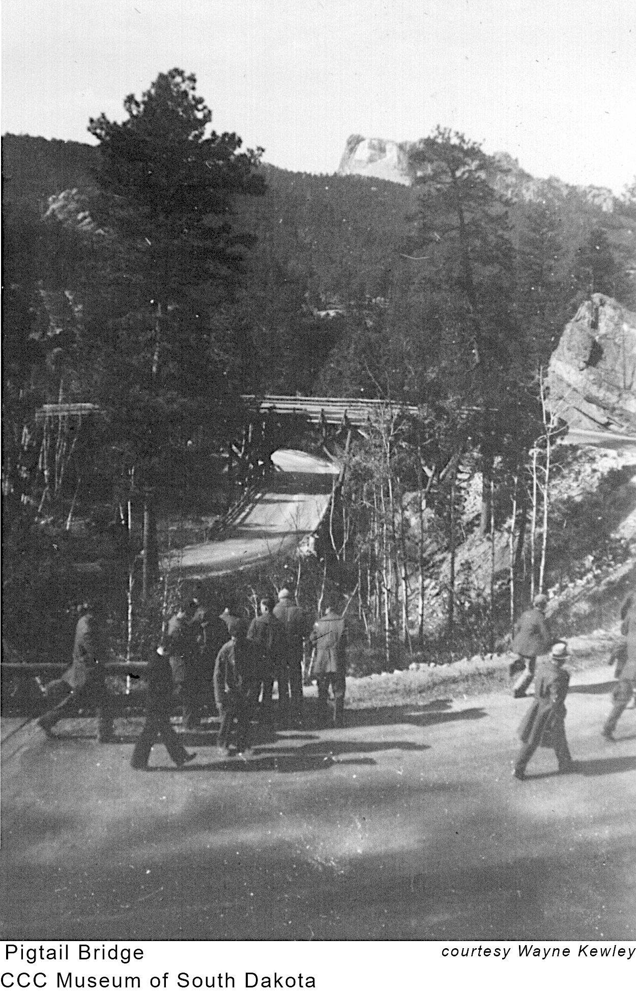 Group at Pigtail Bridge